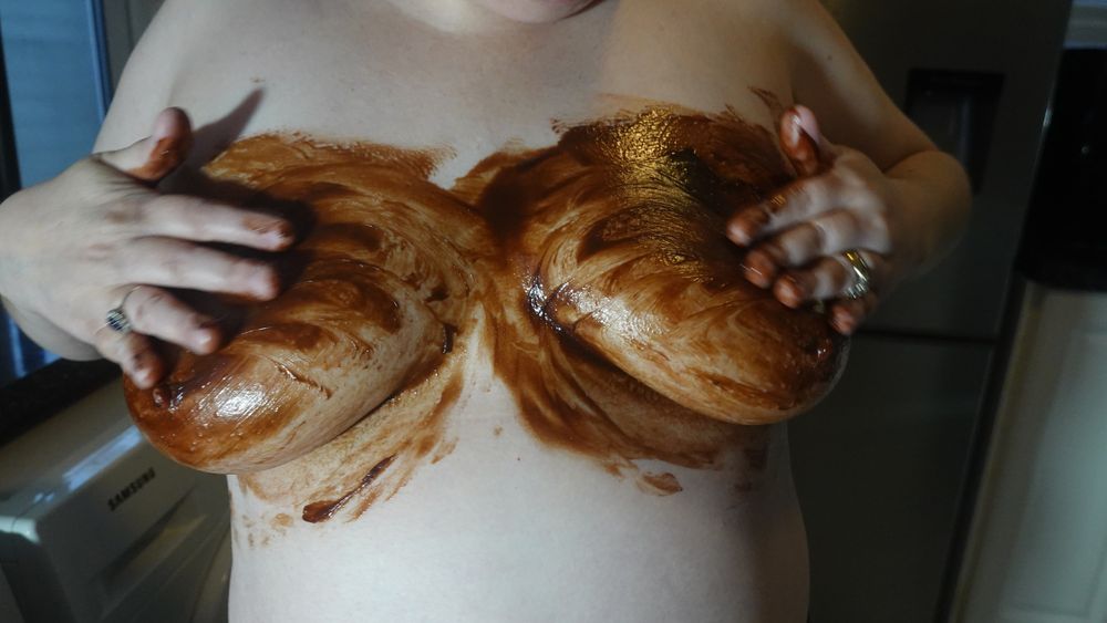 messy chocolate #19