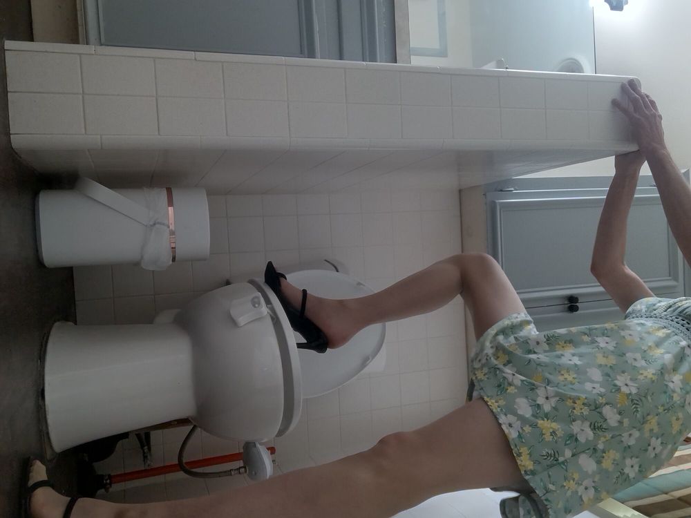 Toilet pee pics #11