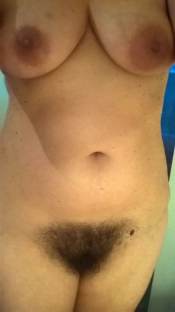 JoyTwoSex - Horny Hairy Selfies #34