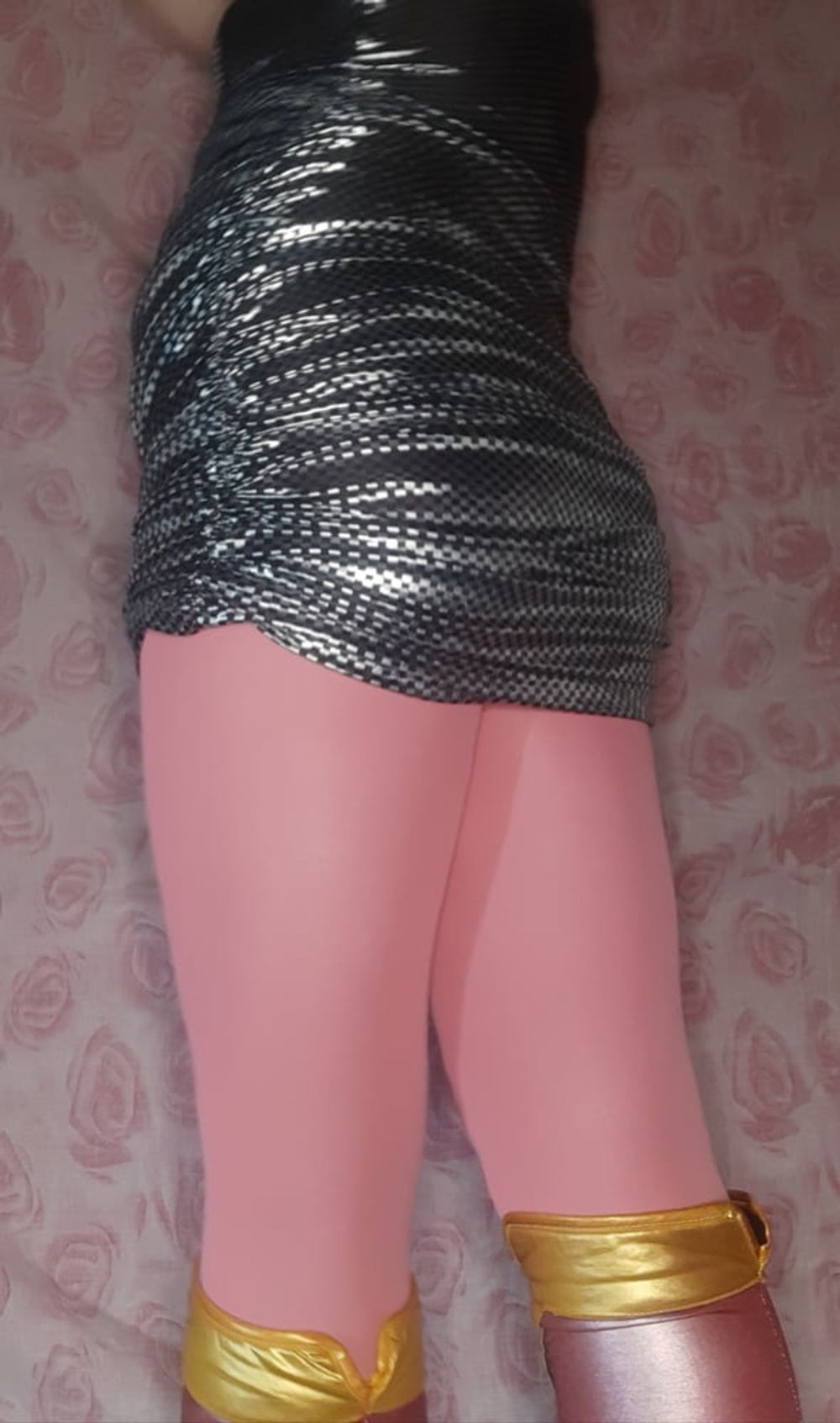 Sissy Lovelaska - delighted with the new dress