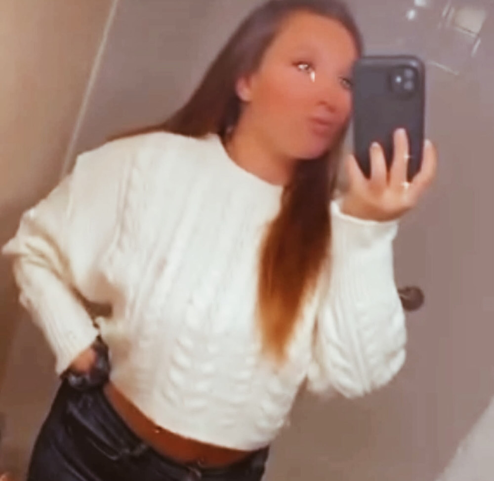 My 63f lesbian mistress had me fingering in a white sweater #31