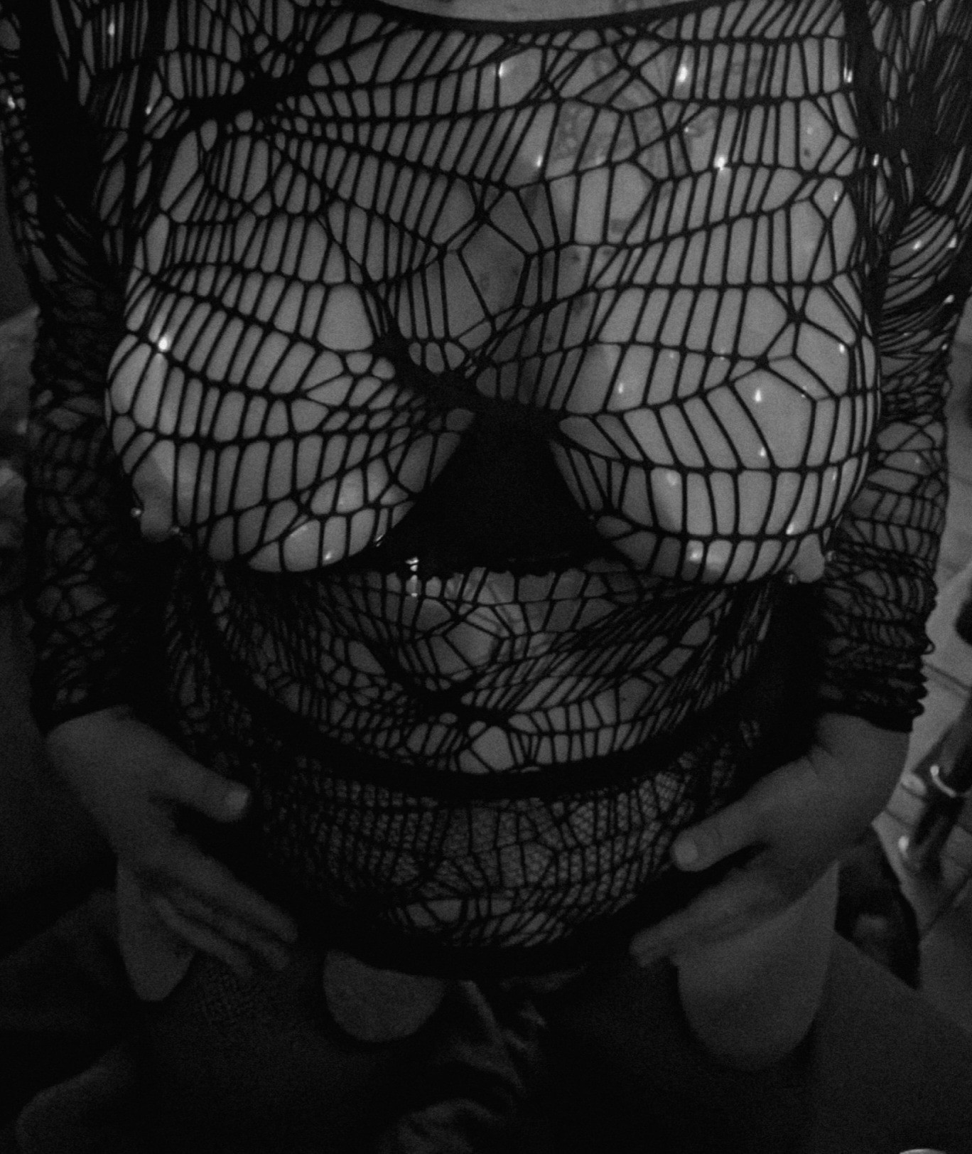 Naked ... or not ?  #7