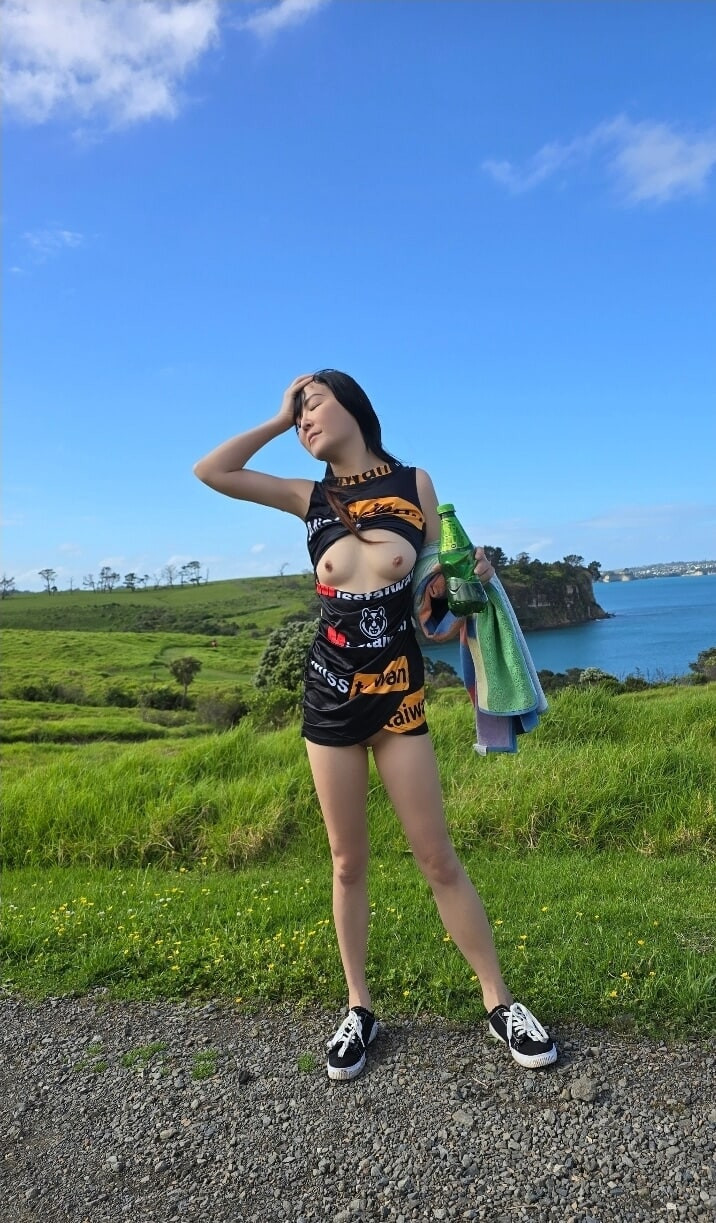 Misstaiwan nature nude walk in beautiful New Zealand 