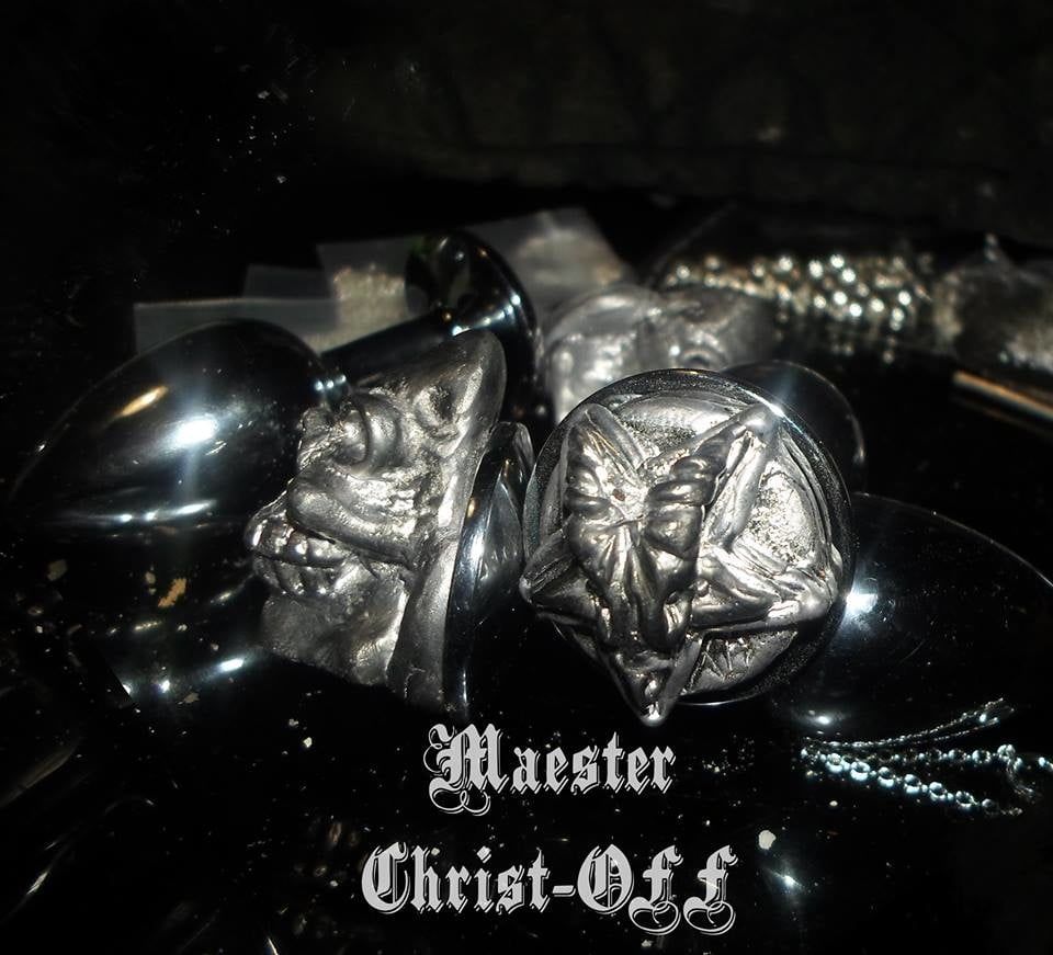 Maester Christ-OFF HANGAR 43  AUGUST 2018 #29