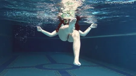 diana rius pt   underwatershow pool erotics         