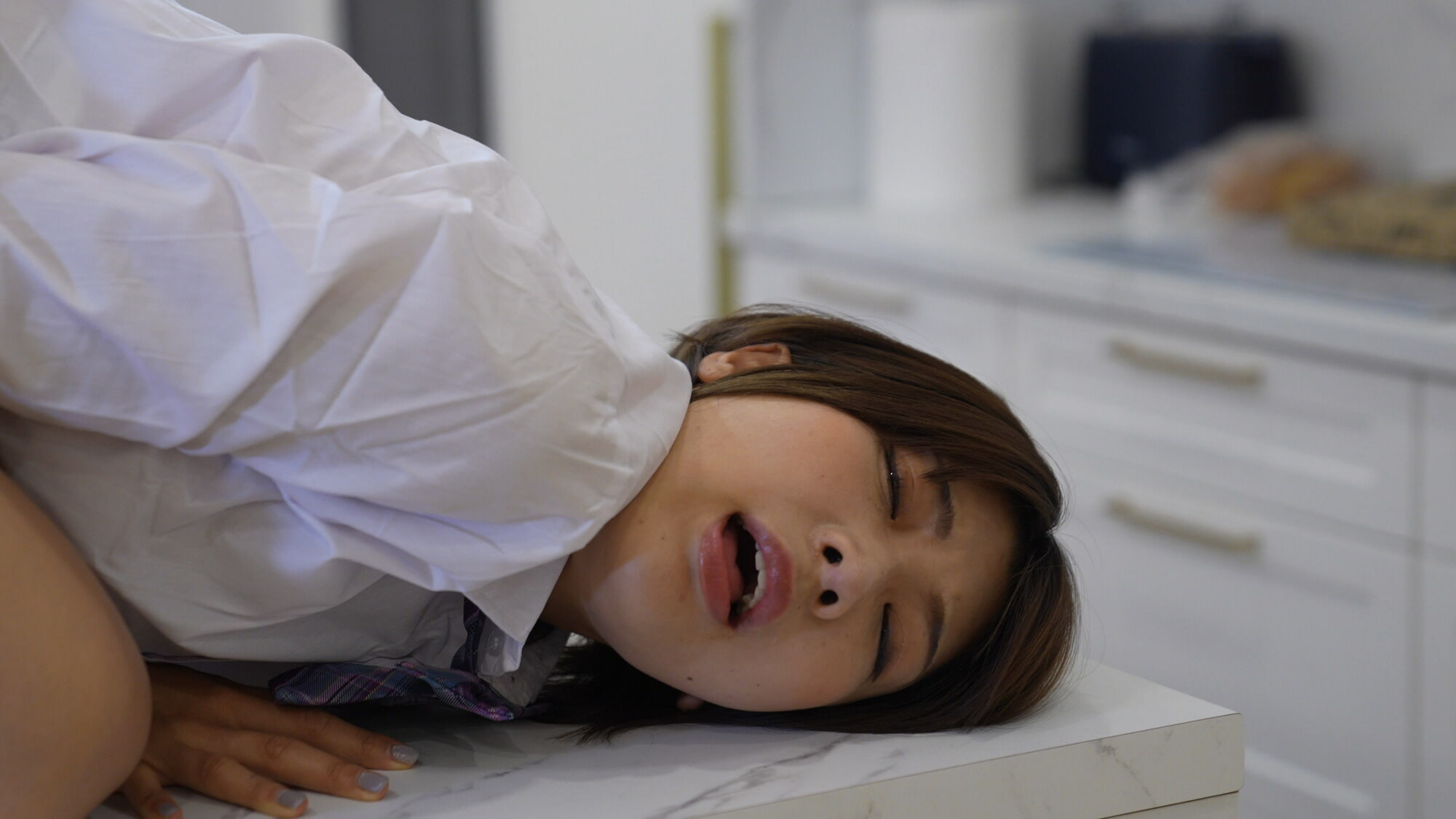 Japanese cutie knows how to please her self #40