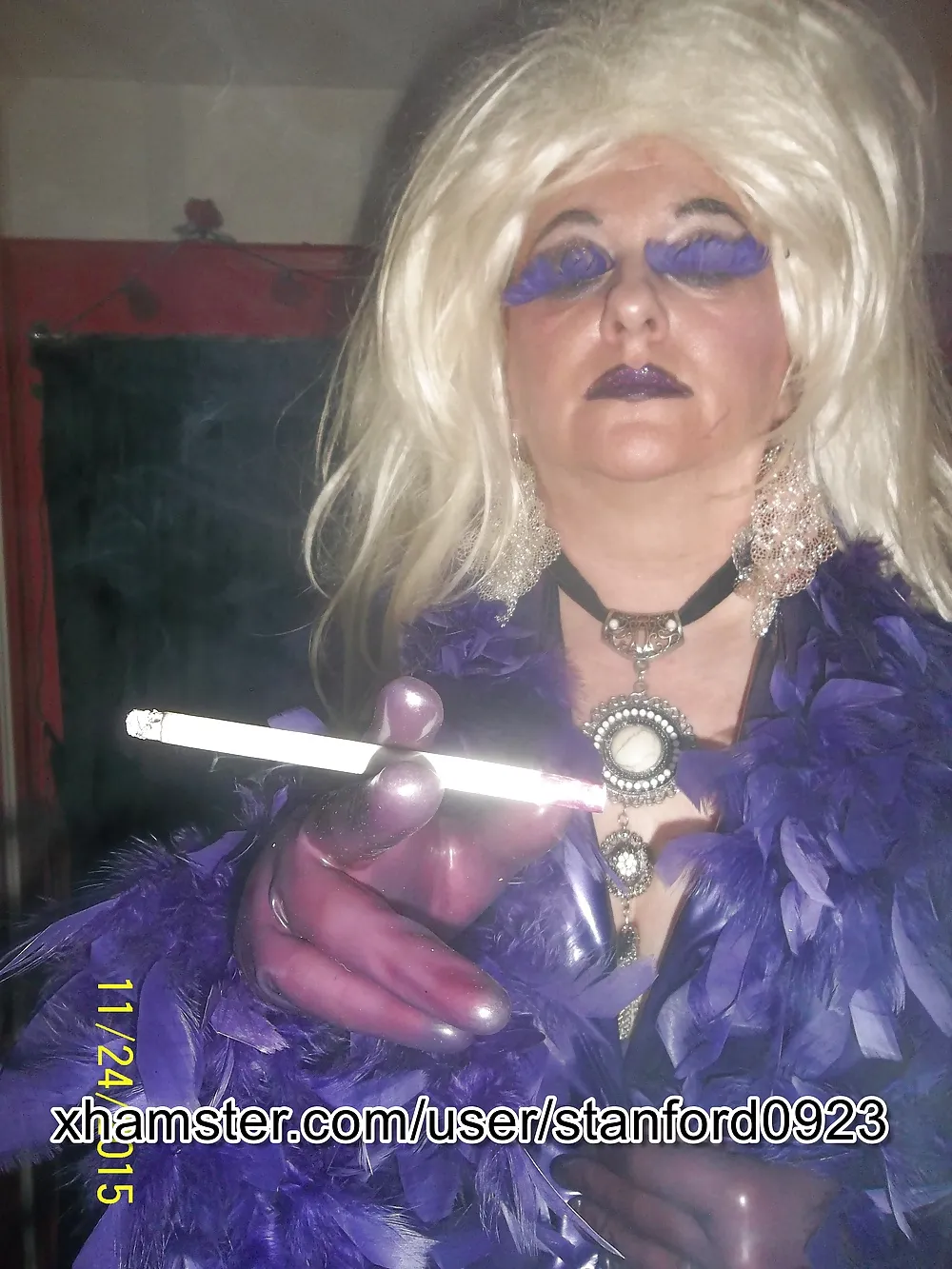 SMOKING DIVA SLUT PT1 #4