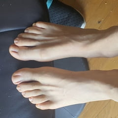 Feet 