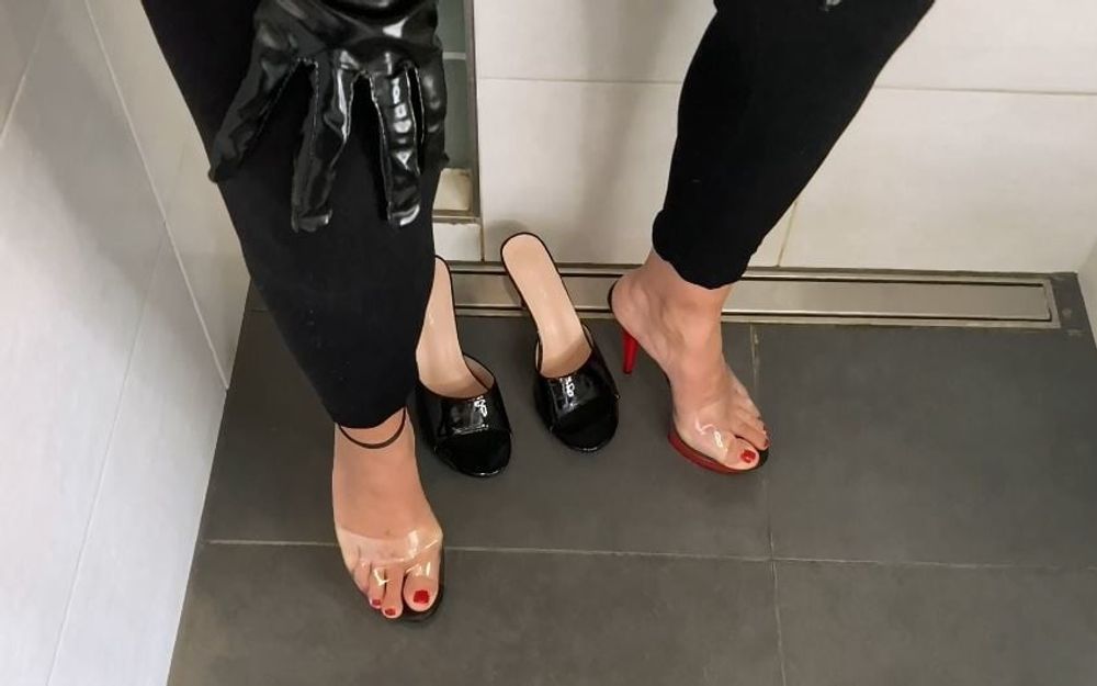 Pissing in Leggings on Mules #6