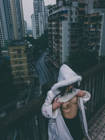 hot preschool teacher 