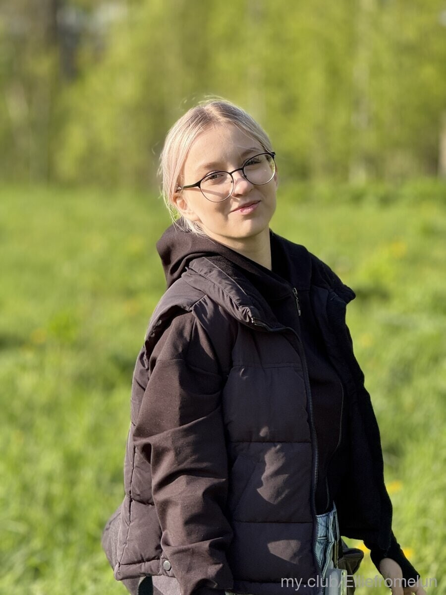 Ellie Free Photos #19