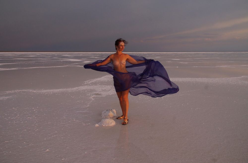 On Sunset-Light with DeepBlue Shawl on Salt- Lake #37