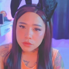 AI kim close up looks