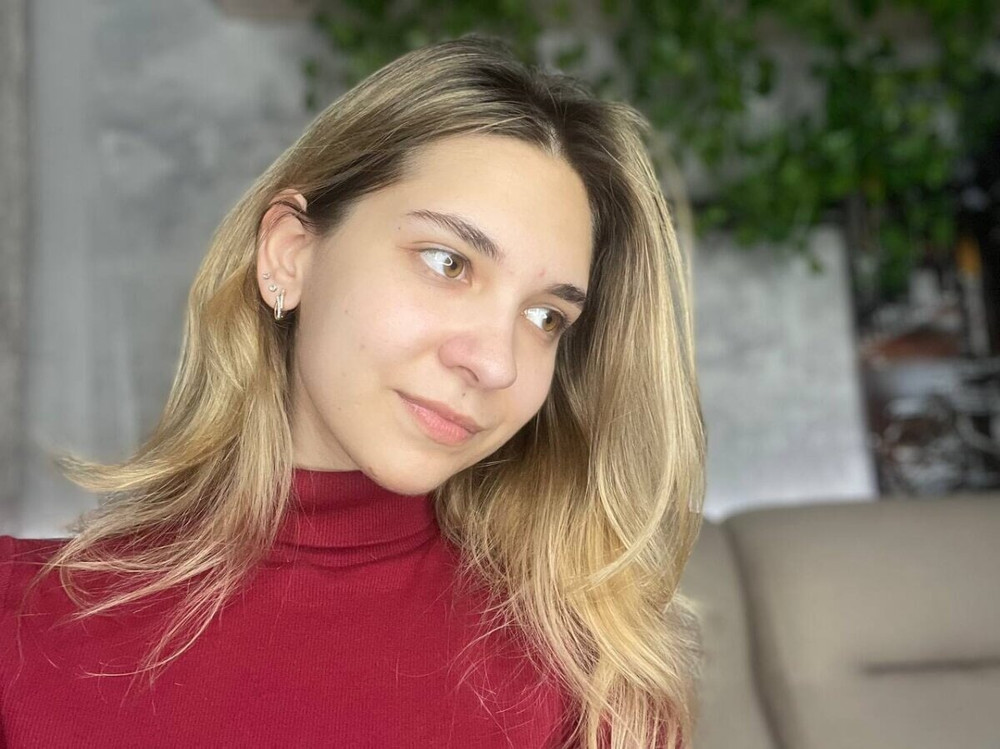 Cassandra Free Photos #7