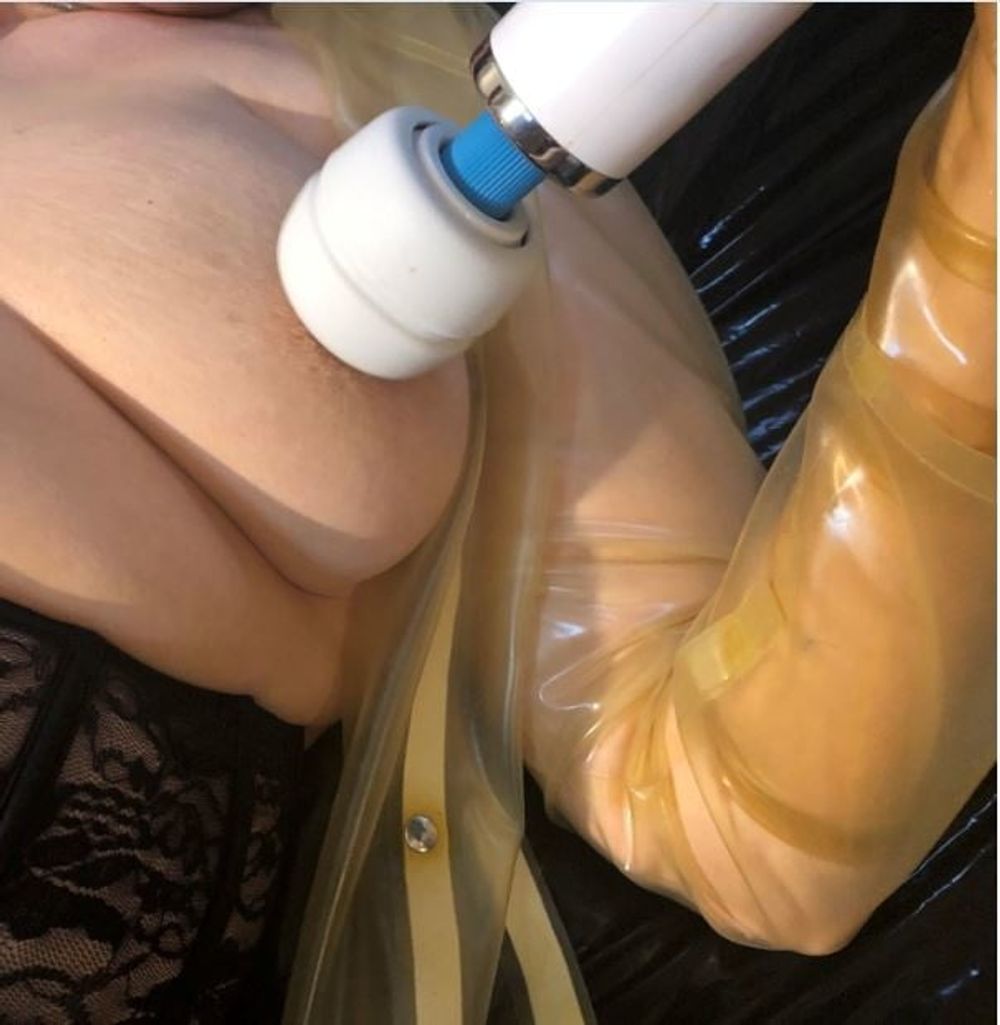 Transparent Latex Masturbation #41