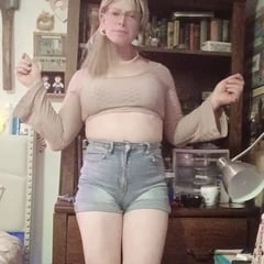 Travesti Lisa tentando o seu melhor