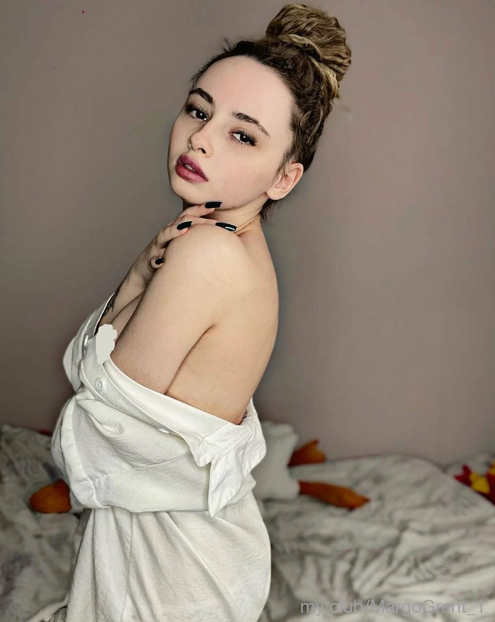 Margo Free Photos #16