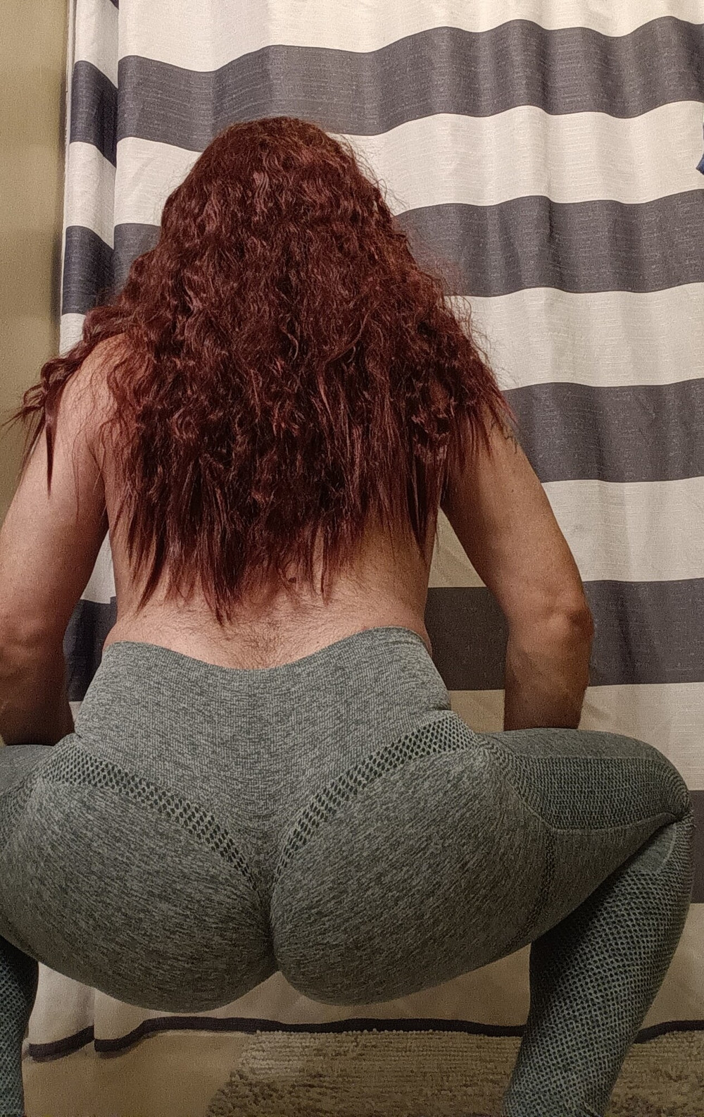 Efreakme wearing new wig and yoga pants  #17
