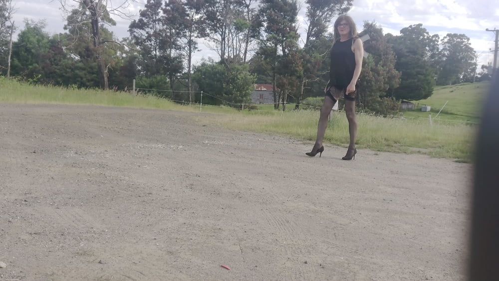 Crossdress road trip v hort black dress #11