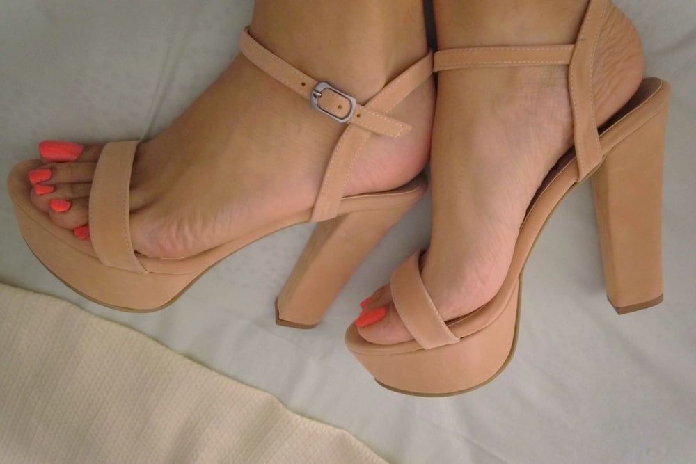 High Heels &amp; Pink Nails #18