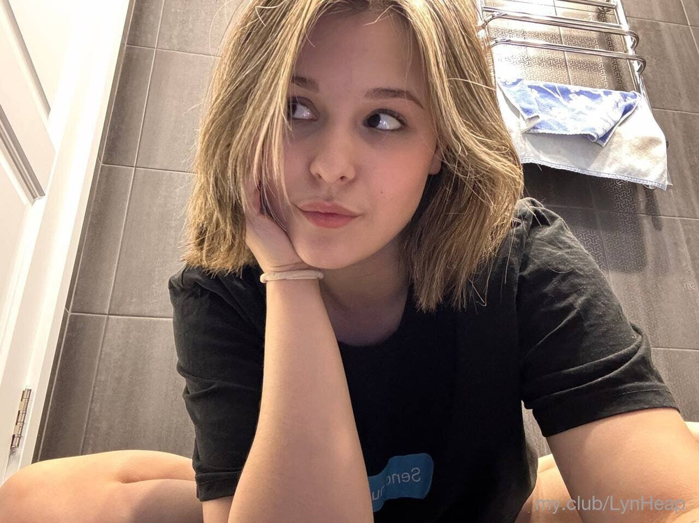 Lilly  Free Photos #4