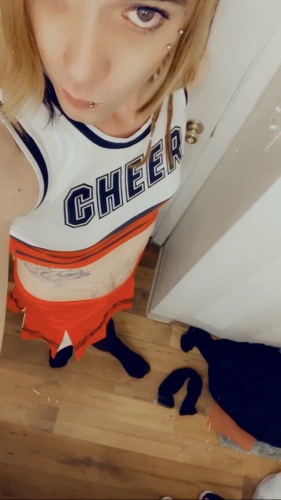 Cute Cheerleader #20