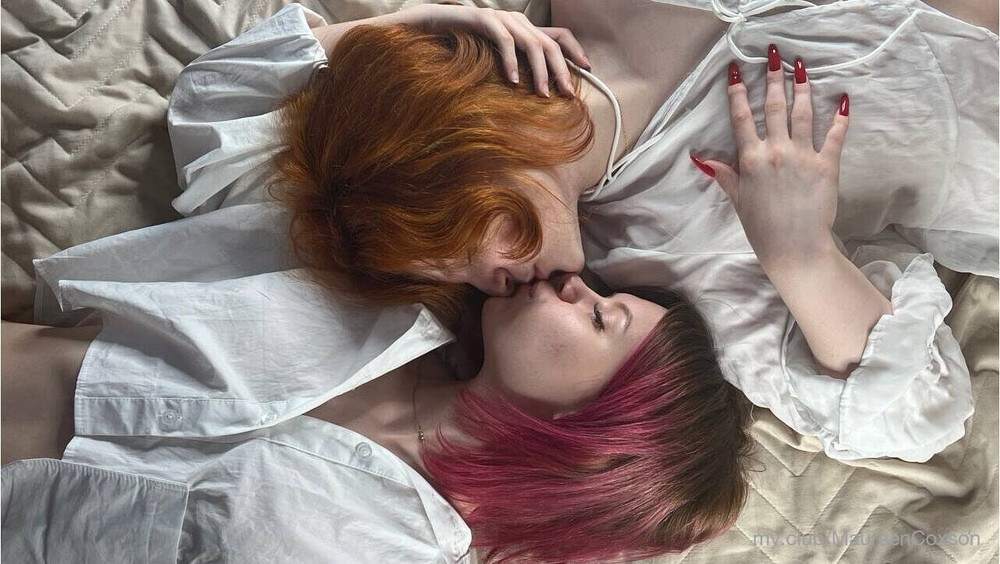 Mary&Emily Free Photos #43