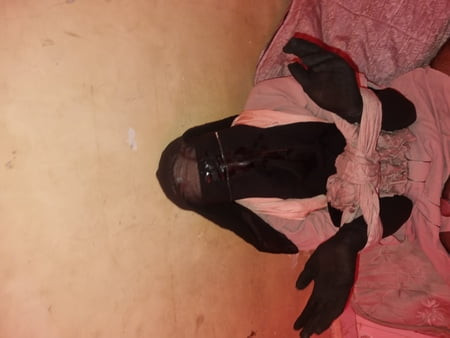 Sborra musulmano sul mio niqab