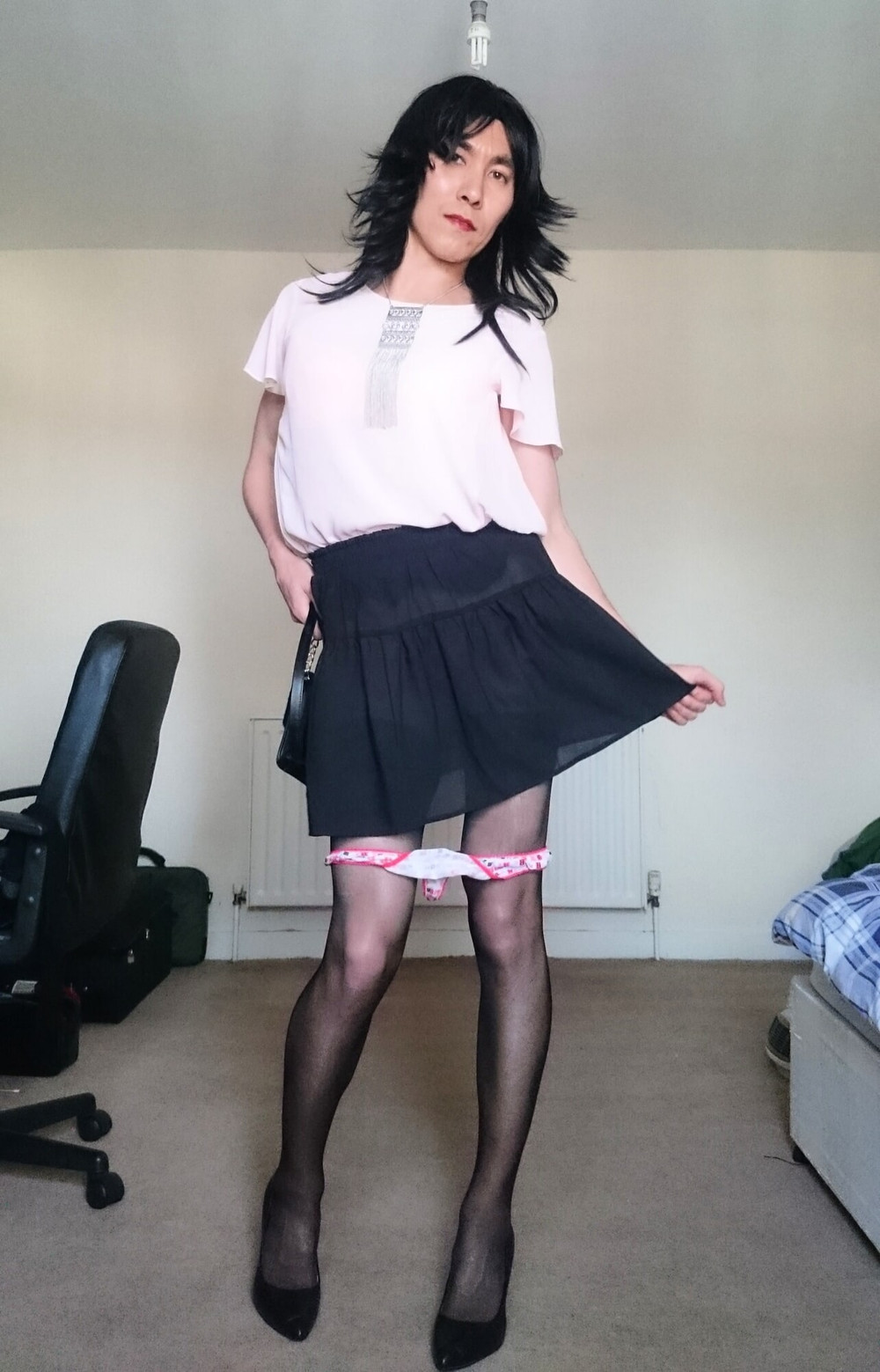 Modelling for a secretary job #18