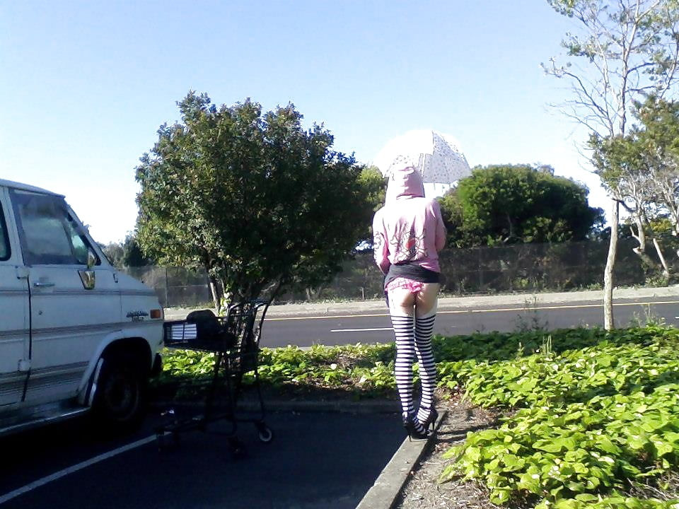 Frilly lil pink fuc pony girl ass up. #48