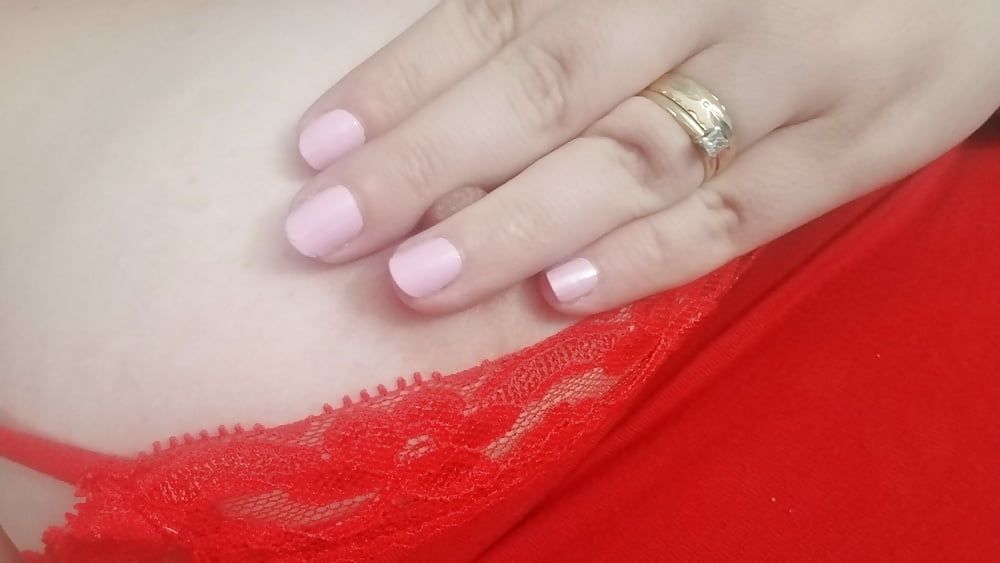 Pearls and a touch of lace... dainty as ever housewife Milf #16