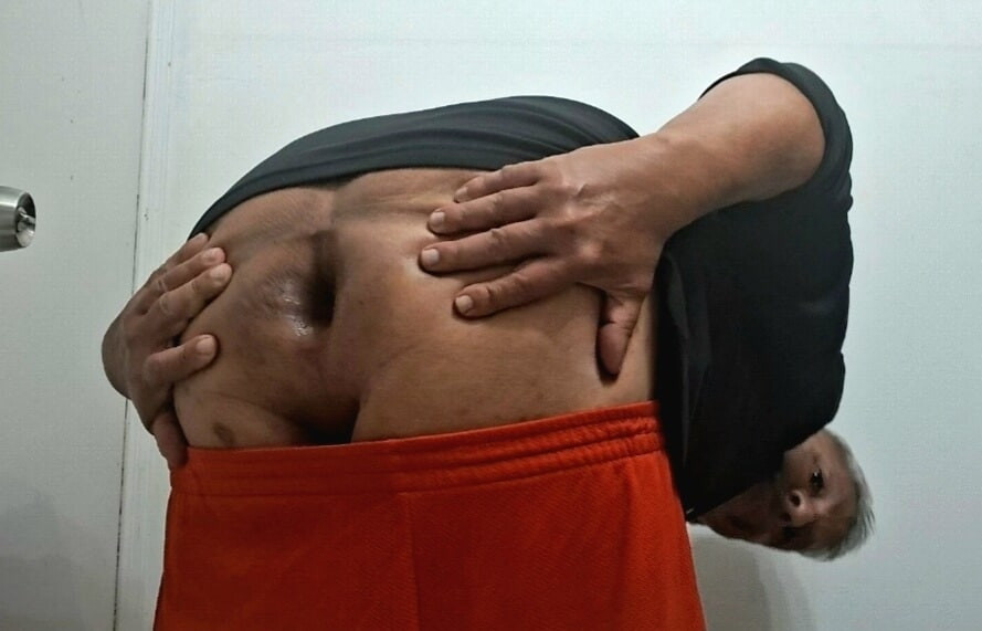 Enormous gape exposed 