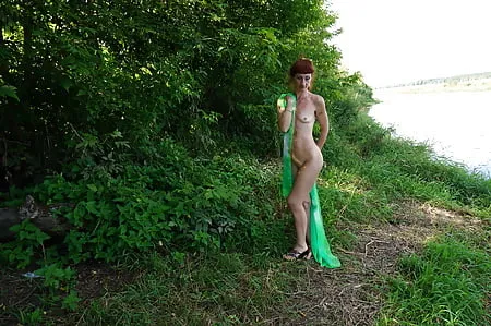 green shawl volga river         