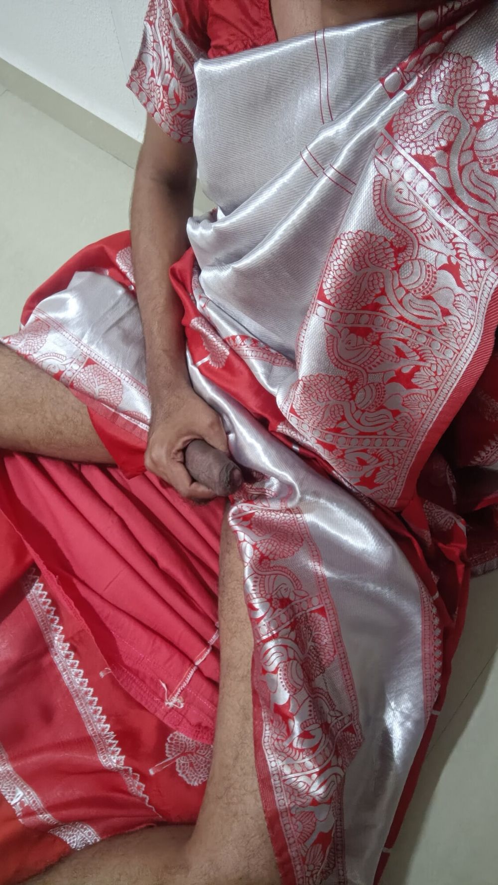 Wear red saree