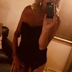 Jenni playing with her clit