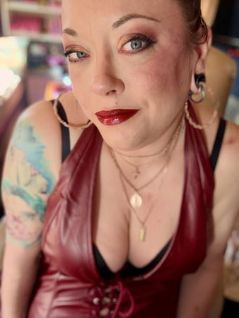 Tina Snua Selfies #185