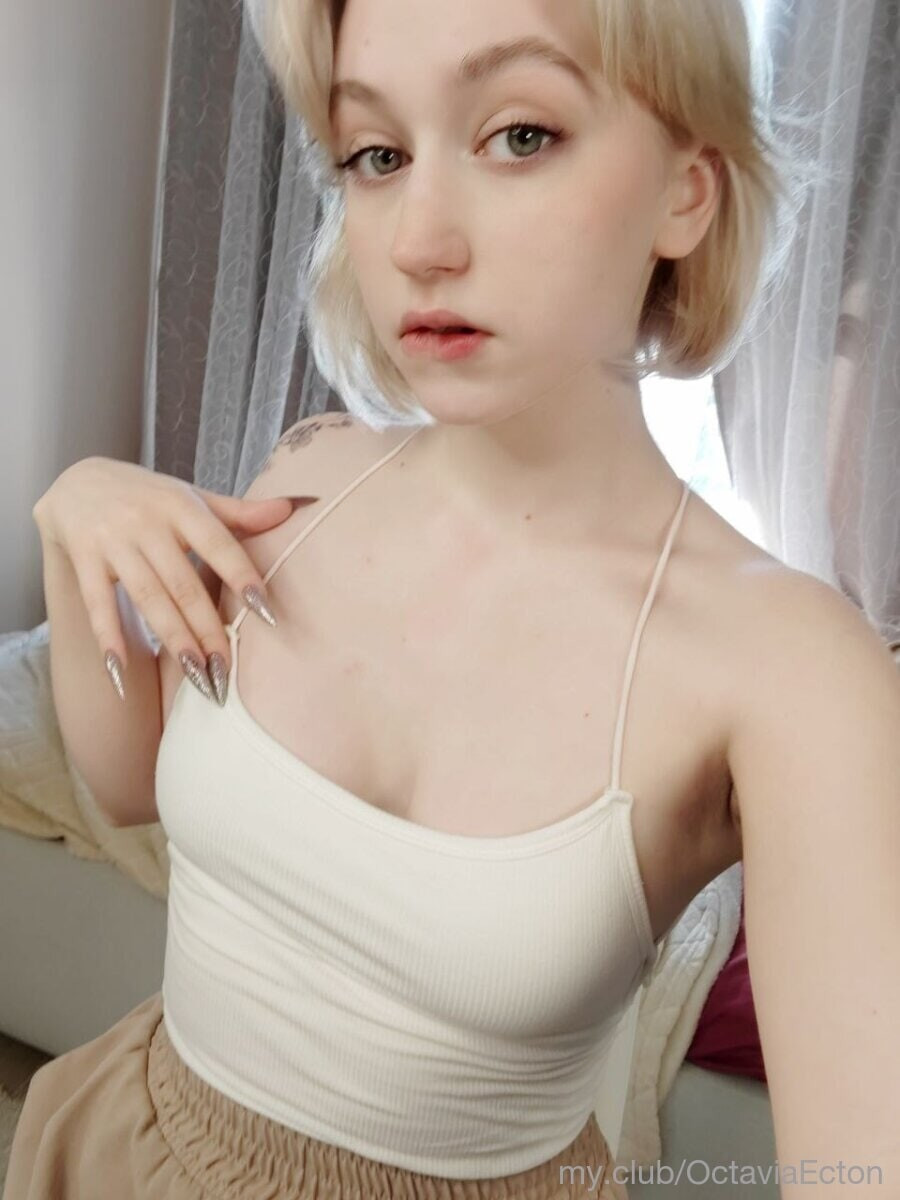 Leila  Free Photos #16