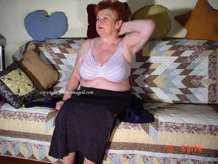 amateur grandmas pictures         