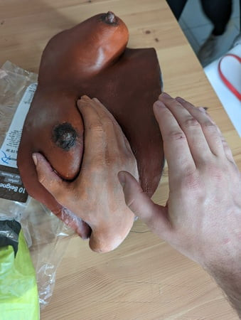 Moulage des seins avec MichelMarcus