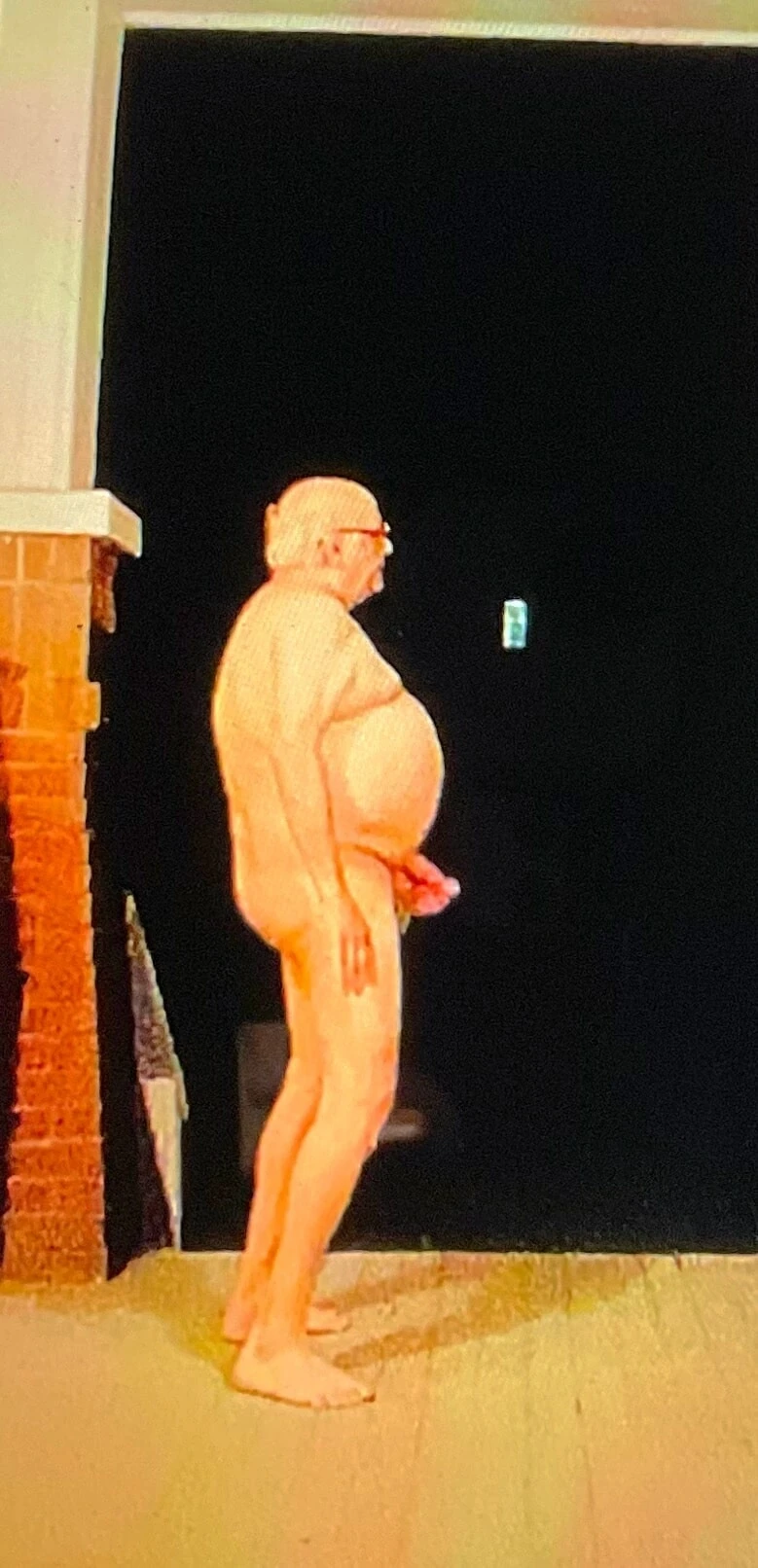 Roncomans midnight wanking  on porch #4
