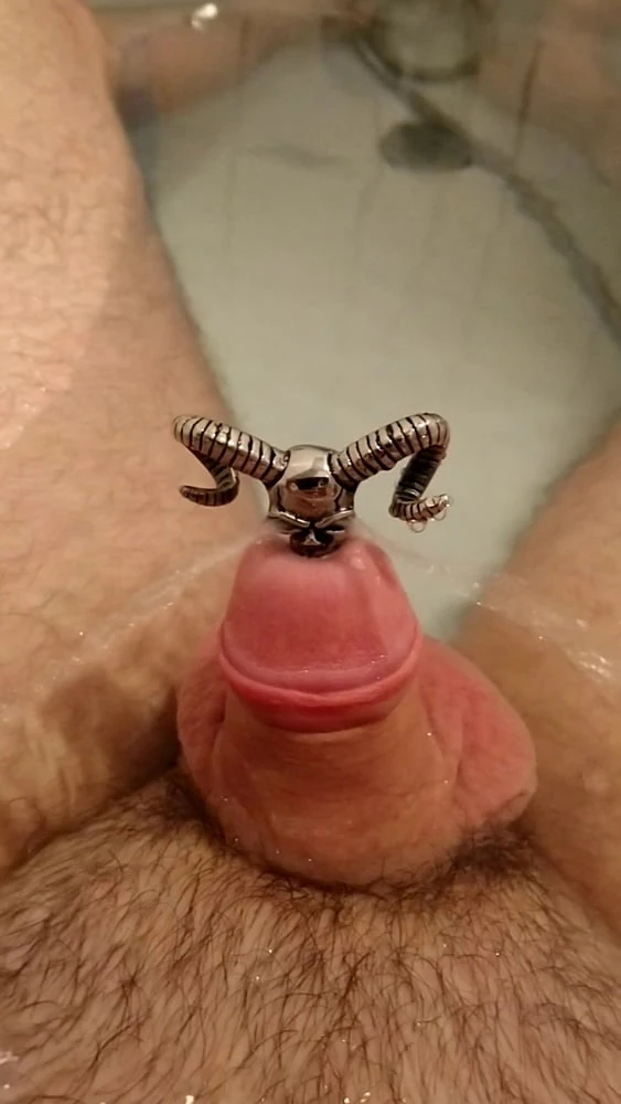 Pissing #3