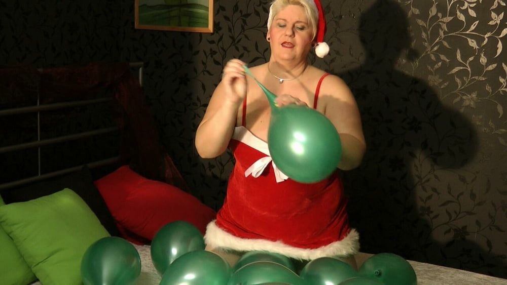 Balloons for Father Christmas :-) #8
