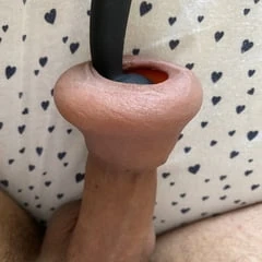 Foreskin pumping