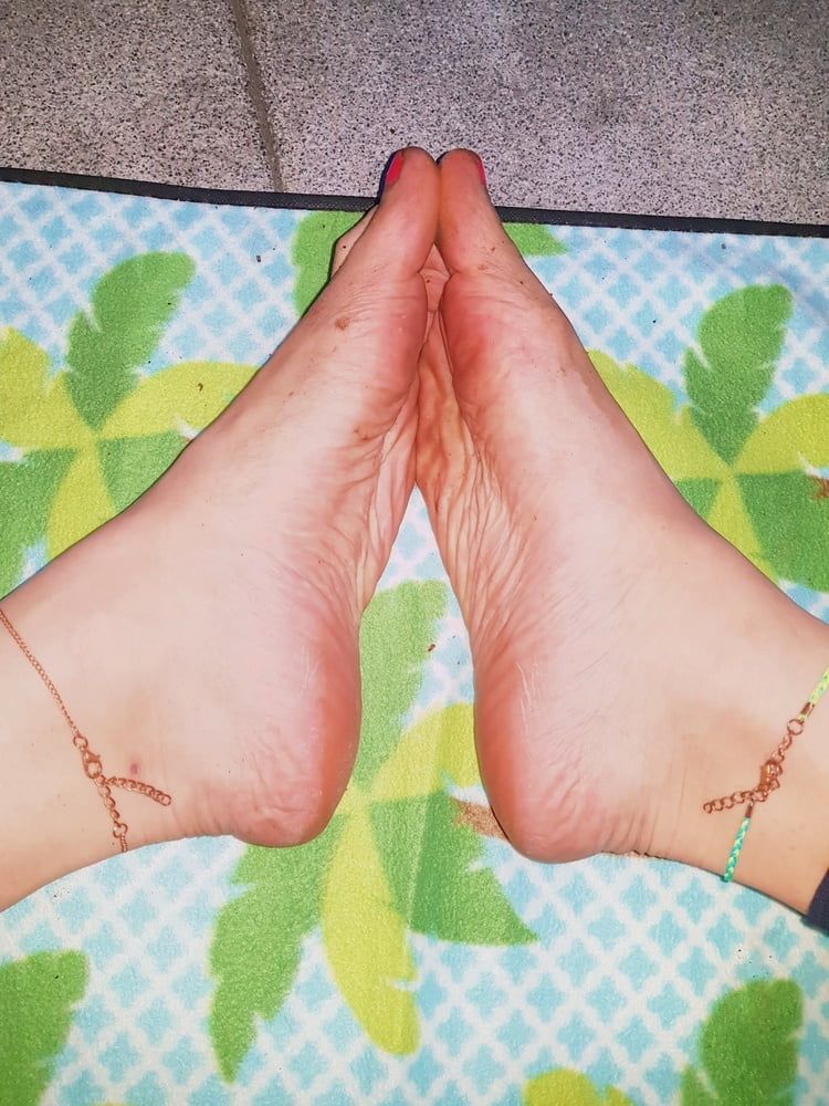 dirty feet - saschalicious