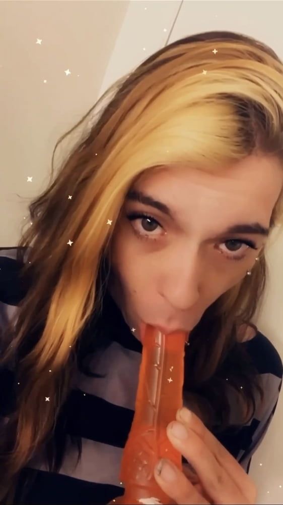 She Loves To Give Blowjobs #2