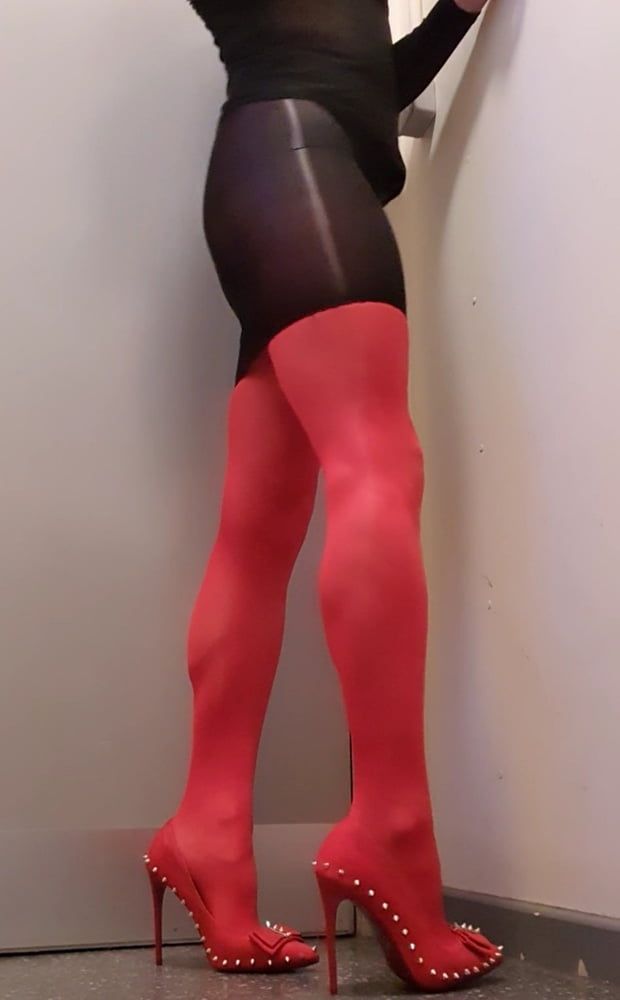 Legs in pantyhose / tights #6