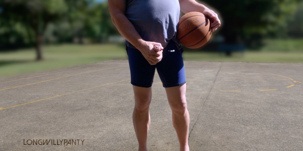 Amateur exhibitionist plays dick out basketball #16