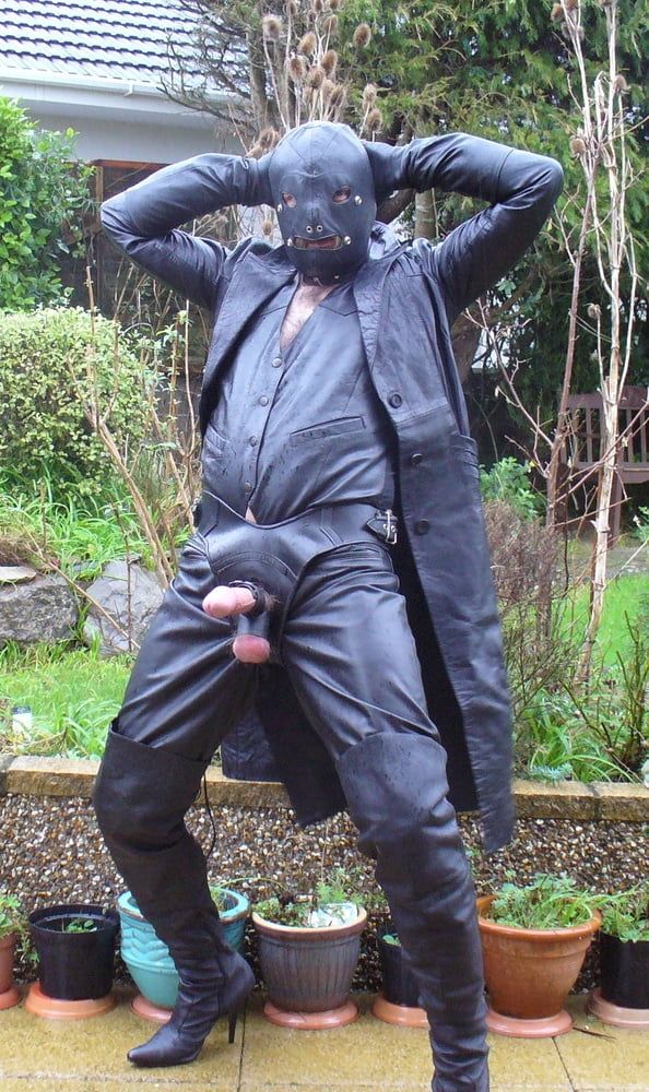 Leather Master in cock harness, boots and hood #5