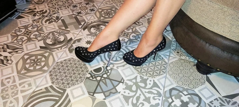 Sexy heels...want them? #13