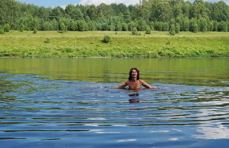 nude playing in volga river         